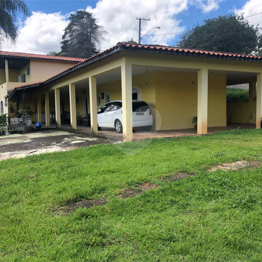 Chácara à venda com 4 quartos, sendo 2 suítes, em Vivenda, Jundiaí, SP