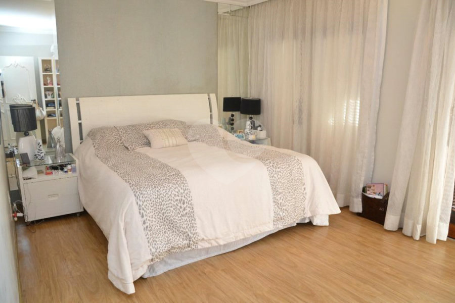 Casa à venda com 8 quartos, sendo 5 suítes, em Serra da Cantareira, Mairiporã, SP