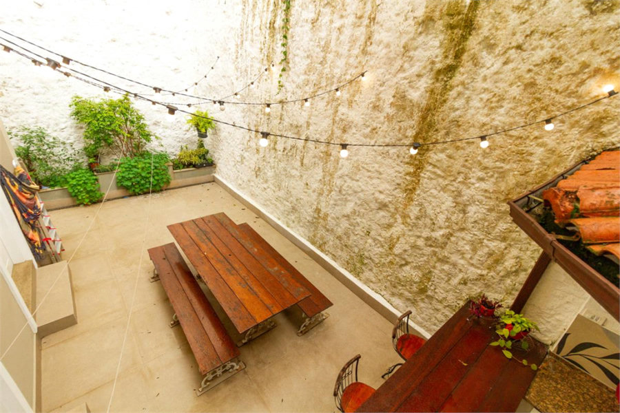 Casa à venda com 4 quartos, sendo 2 suítes, no condomínio Da Serra, São Paulo - SP