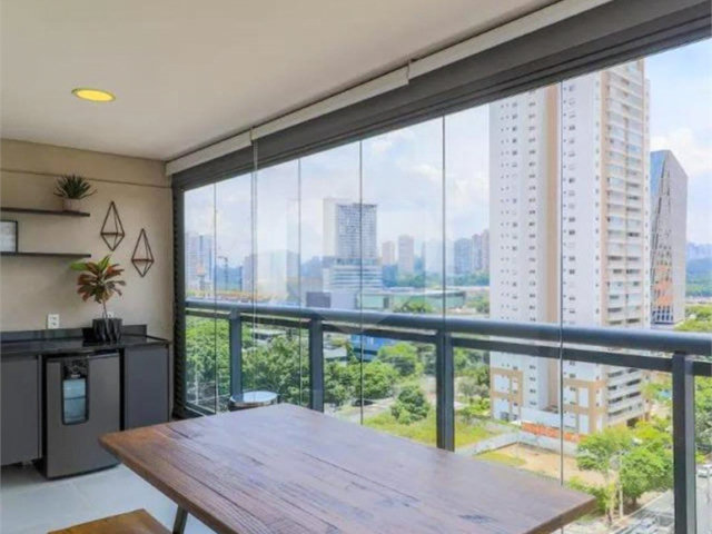 Apartamento à venda com 2 quartos, sendo 1 suíte,  em Chácara Santo Antônio, São Paulo, SP