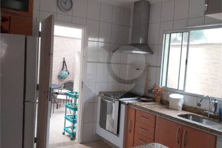 Casa à venda com 3 quartos, sendo 1 suíte, no condomínio Villagio Esperanza, Guarulhos - SP