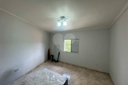 Casa à venda com 4 quartos, sendo 2 suítes, em Jardim Bela Vista, Guarulhos, SP