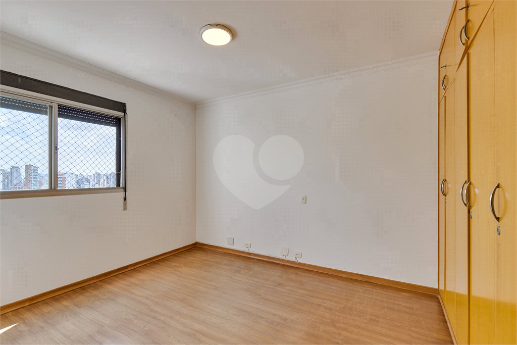 Apartamento à venda com 4 suítes em Campo Belo, São Paulo, SP