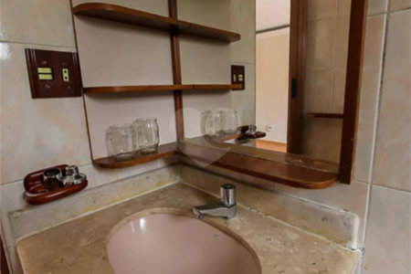 Apartamento à venda com 2 quartos em Jardim Peri, São Paulo, SP