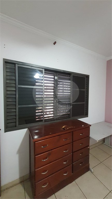 Casa sobrado para venda no Jardim das Torres