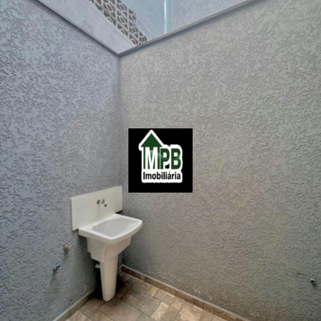 Sobrado à venda com 2 quartos em Jardim Simus, Sorocaba, SP