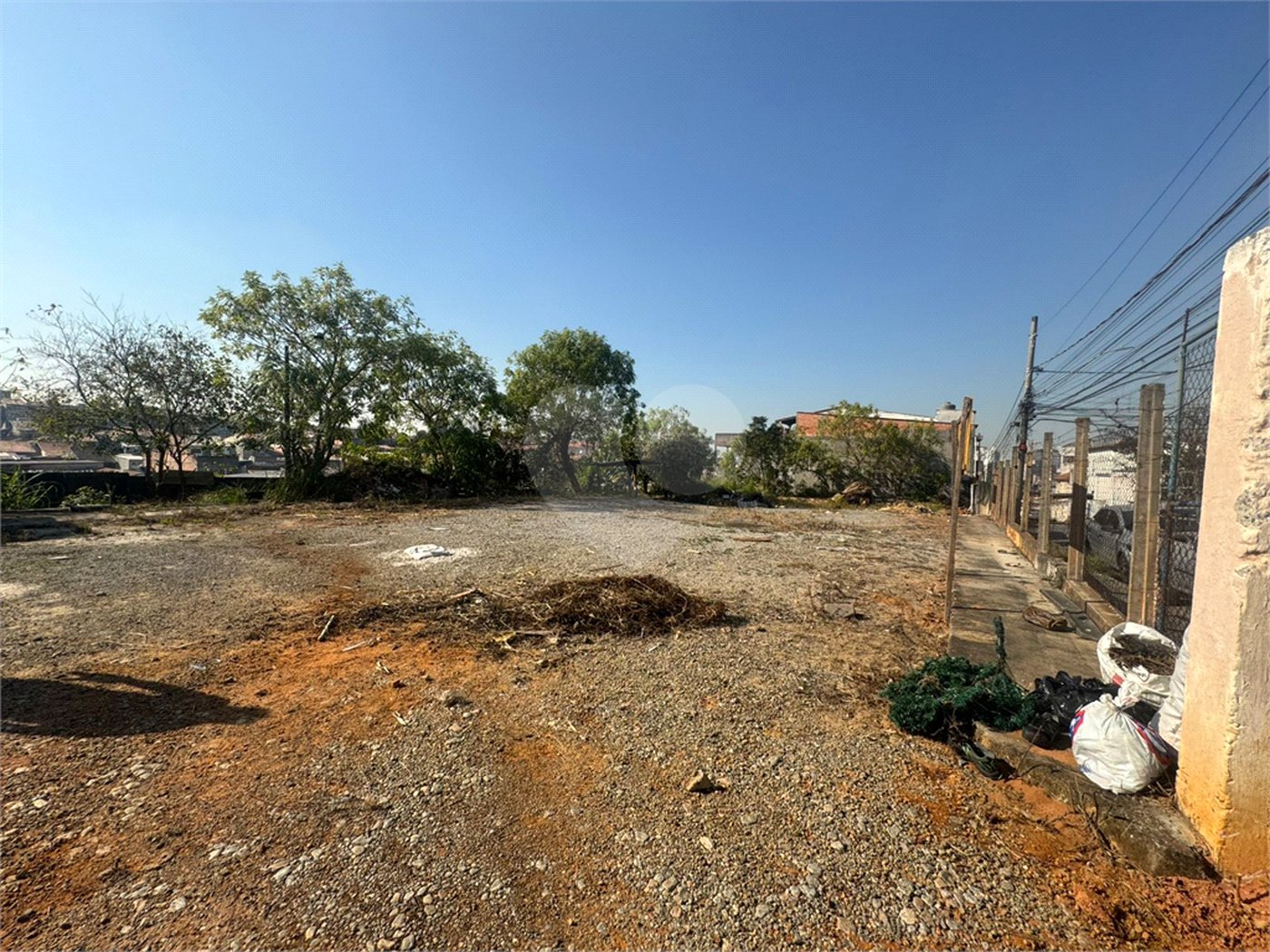 Terreno à venda em Vila Itapoan, Guarulhos, SP
