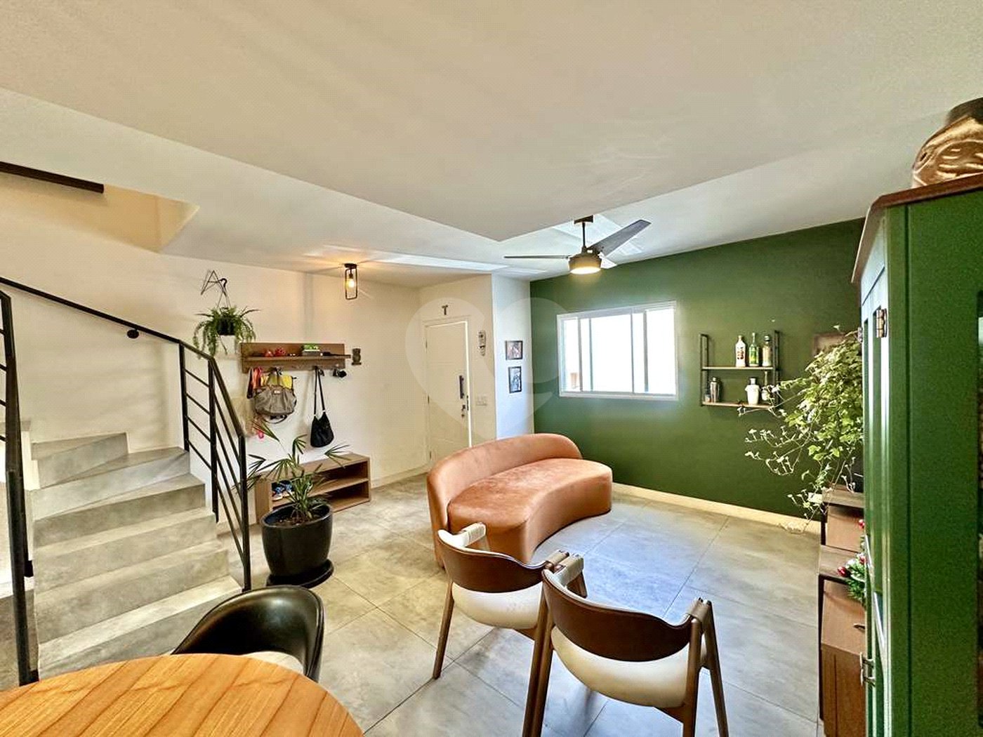 Casa à venda com 3 quartos, sendo 1 suíte, no condomínio Villaggio Viana, Cotia - SP