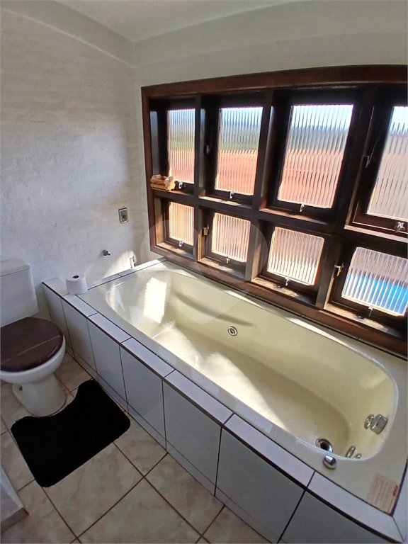 Casa à venda com 3 quartos, sendo 2 suítes, em Jardim Brogotá, Atibaia, SP