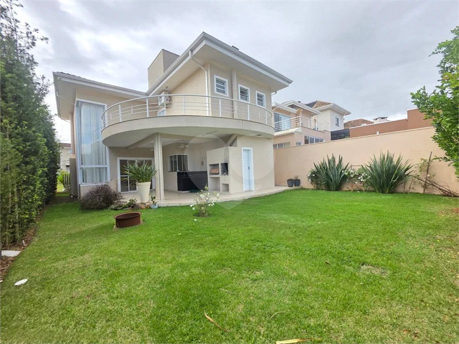 Casa à venda ou para alugar com 3 quartos, sendo 1 suíte, no condomínio Terras de São Francisco, Vinhedo - SP