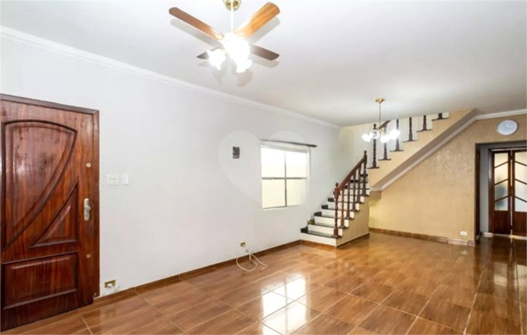 Casa à venda com 5 quartos, sendo 1 suíte, em Vila Rosália, Guarulhos, SP