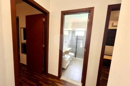 Casa Térrea à venda com 3 quartos, sendo 1 suíte,  em Cidade Universitária, Campinas, SP