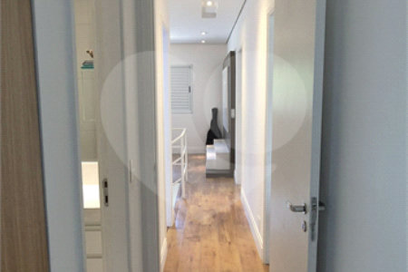 Casa à venda com 4 quartos, sendo 2 suítes,  no condomínio Aromaz, São Bernardo do Campo - SP