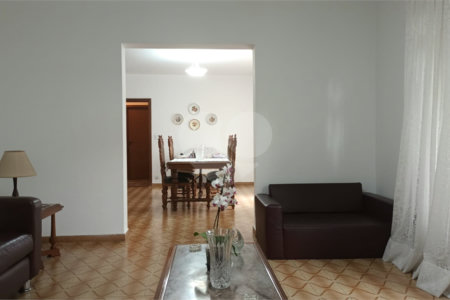 Casa à venda com 3 quartos, sendo 1 suíte, em Planalto Paulista, São Paulo, SP
