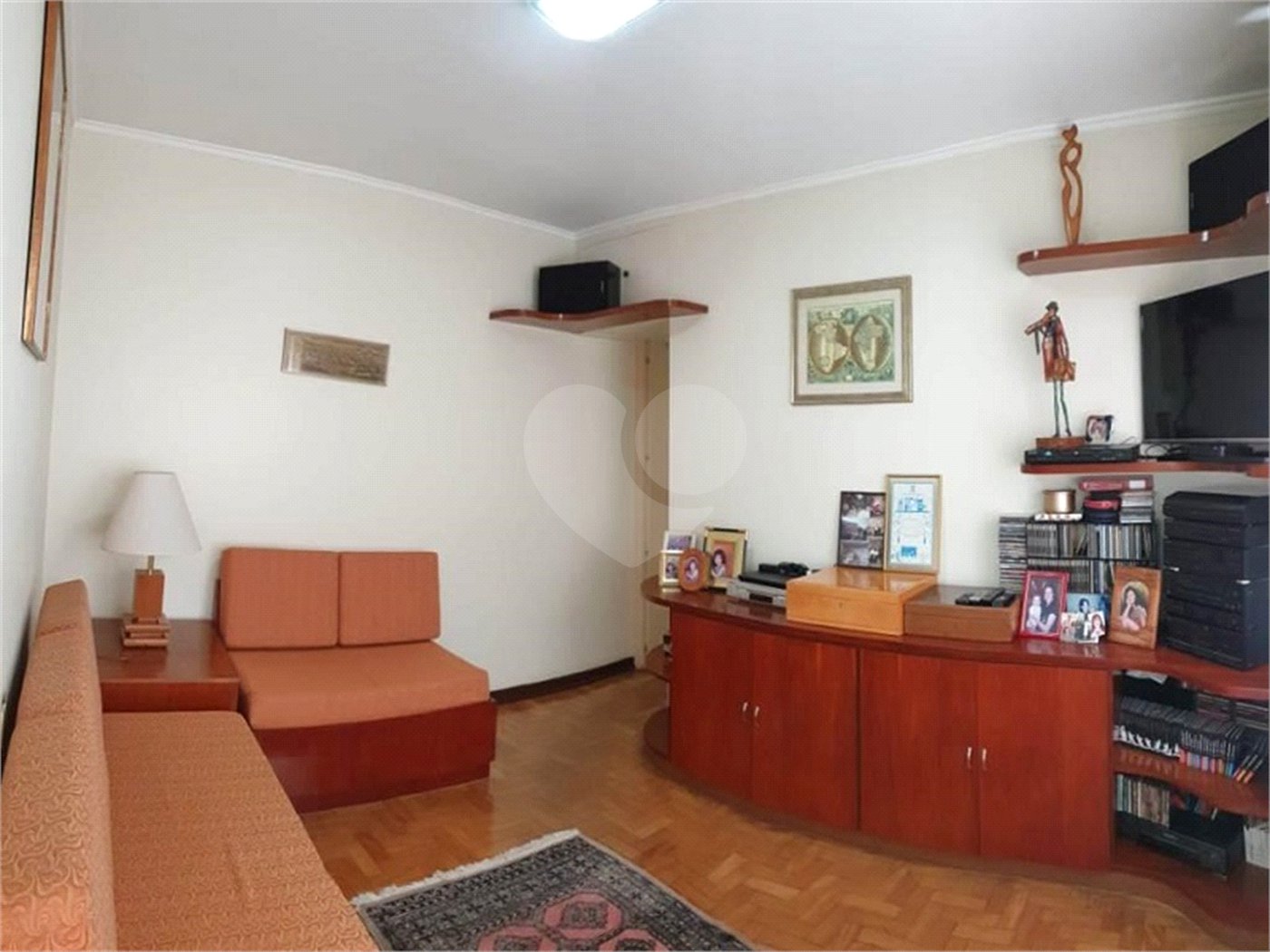 Sobrado à venda com 4 quartos, sendo 1 suíte,  em Sumaré, São Paulo, SP
