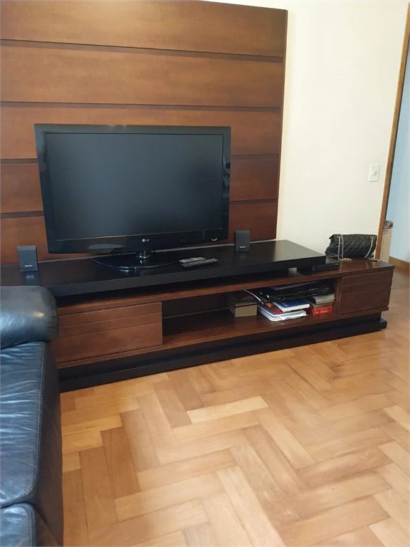 Apartamento à venda com 4 quartos, sendo 1 suíte, em Vila Ipojuca, São Paulo, SP