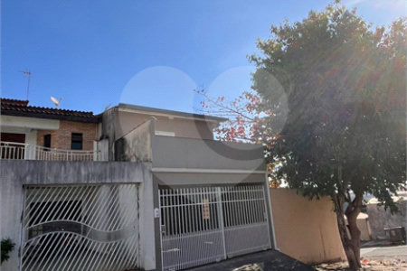 Sobrado à venda com 3 quartos, sendo 1 suíte, em Jardim Dois Corações, Sorocaba, SP