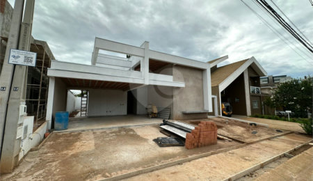 Casa à venda com 3 quartos, sendo 1 suíte,  no condomínio Swiss Park, São Carlos - SP