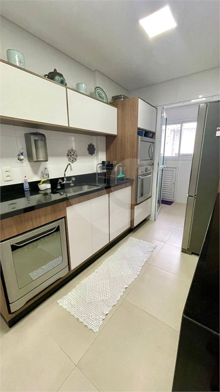 Apartamento à venda com 3 quartos, sendo 1 suíte,  em Jardim Belmar, Guarujá, SP