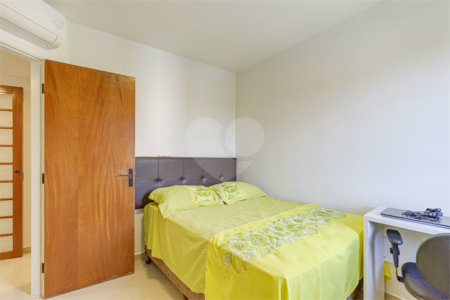 Apartamento à venda com 3 quartos, sendo 1 suíte, em Alto da Boa Vista, São Paulo, SP
