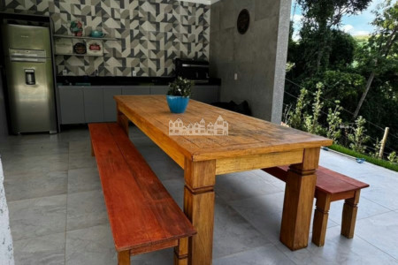 Casa à venda com 4 suítes no condomínio Portal Ouro Verde, Atibaia - SP