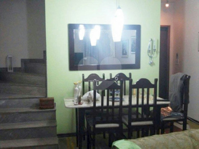 Casa à venda com 3 quartos, sendo 1 suíte,  em Santana, São Paulo, SP