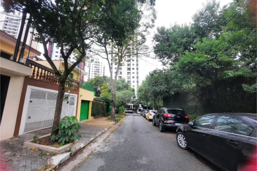 Sobrado à venda com 3 quartos, sendo 1 suíte, em Butantã, São Paulo, SP