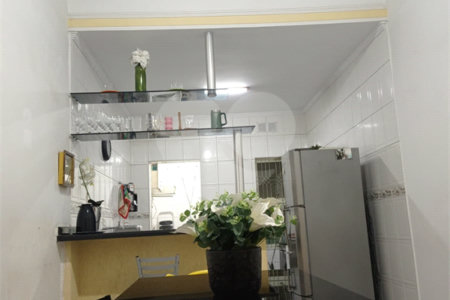 Casa Térrea à venda com 3 quartos em Jardim Santa Bárbara, Sorocaba, SP