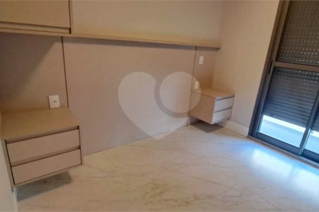 Apartamento à venda com 2 suítes em Indianópolis, São Paulo, SP