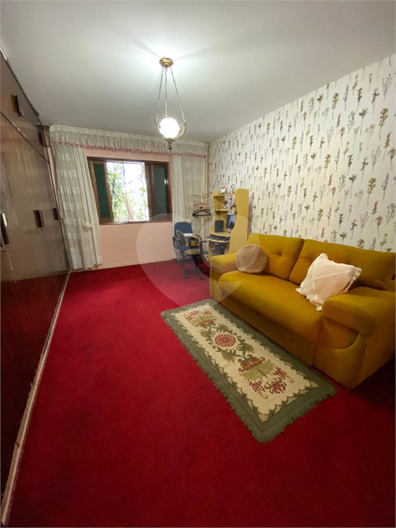 Casa à venda com 4 quartos, sendo 1 suíte,  em Vila Oliveira, Mogi das Cruzes, SP