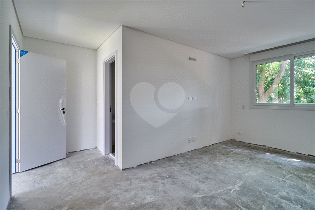 Casa à venda com 4 suítes no condomínio Liló, São Paulo - SP