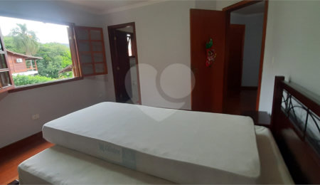 Sobrado à venda com 4 quartos, sendo 3 suítes,  em Serra da Cantareira, Mairiporã, SP