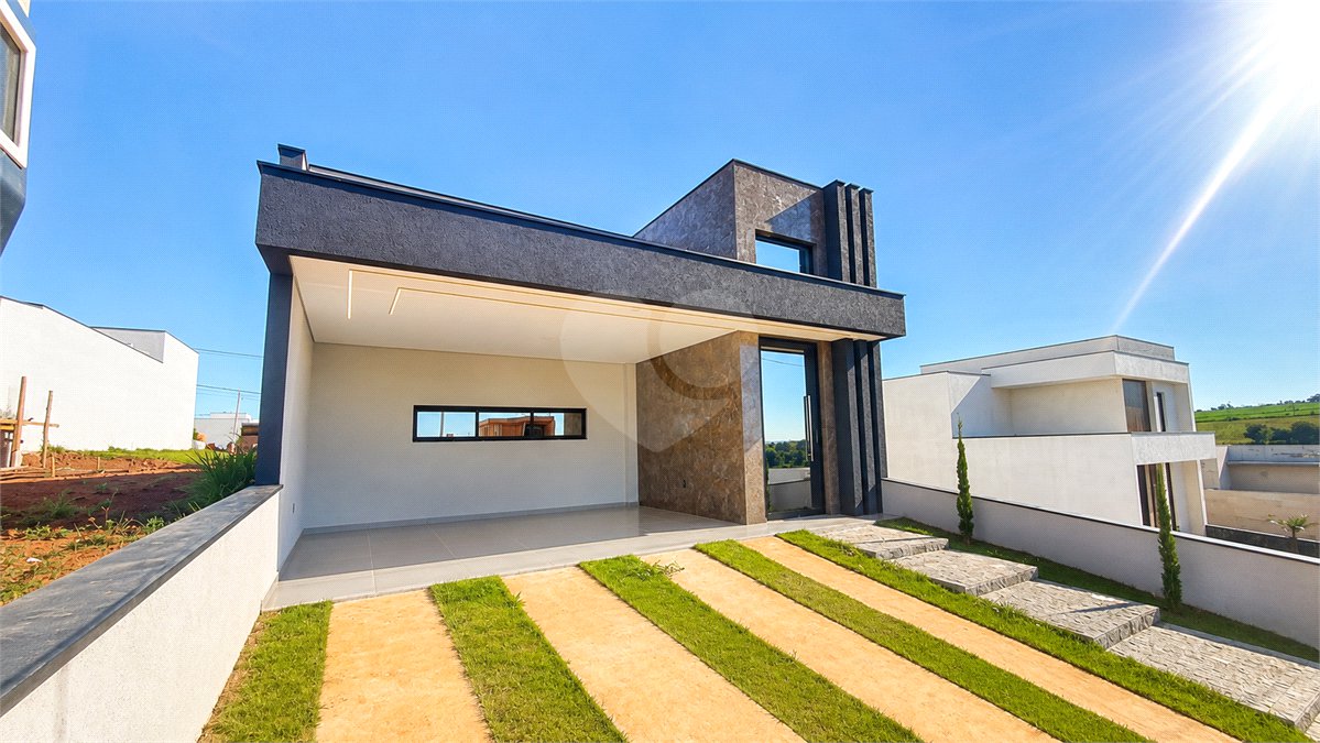Casa à venda com 3 quartos, sendo 1 suíte, no condomínio Jardim Residencial Villagio Ipanema I, Sorocaba - SP