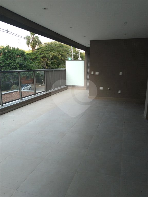 Apartamento à venda com 4 suítes em Campo Belo, São Paulo, SP