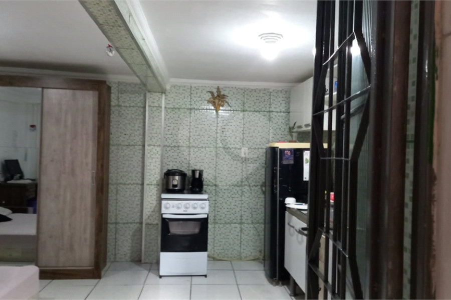 Casa Térrea à venda com 1 suíte em Artur Alvim, São Paulo, SP