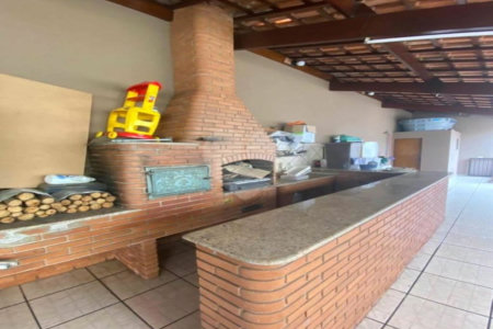 Casa à venda com 3 quartos, sendo 1 suíte, em Cidade Líder, São Paulo, SP