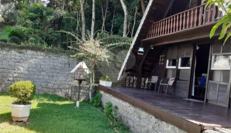 Sobrado à venda com 3 quartos, sendo 1 suíte,  em Samambaia, Mairiporã, SP