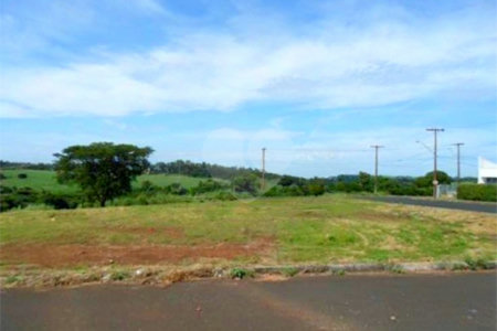 Terreno à venda em Jardim Universal, Araraquara, SP