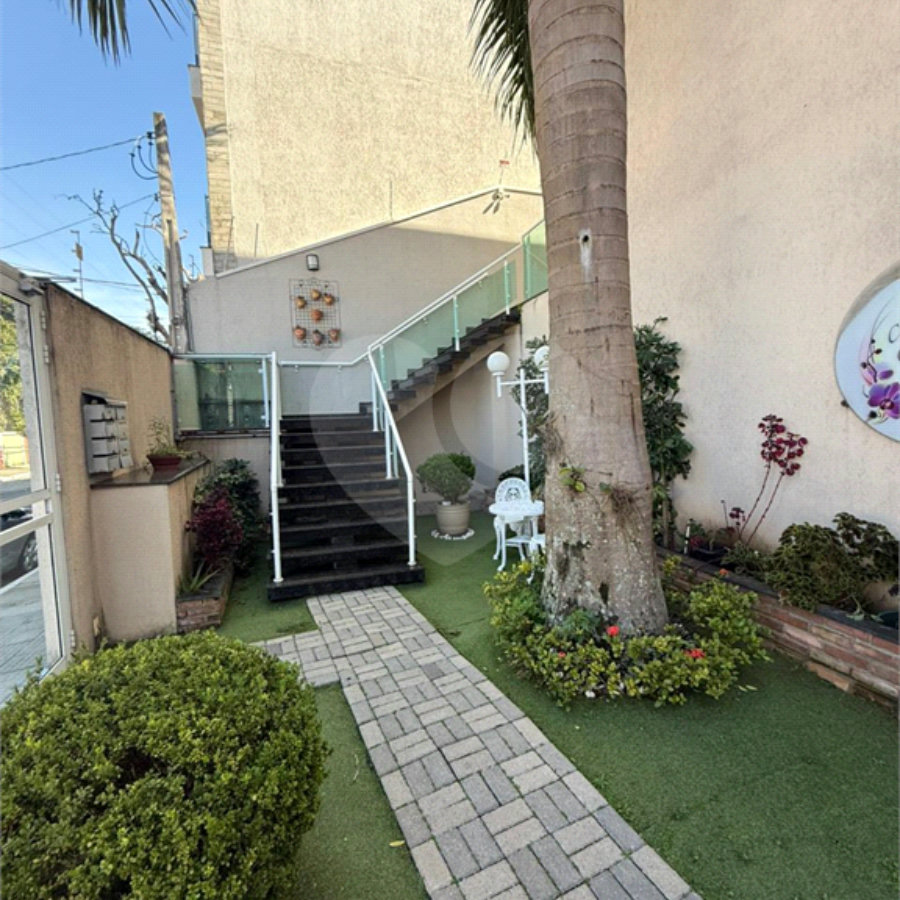 Casa à venda com 3 quartos, sendo 1 suíte, no condomínio Praça Leão, São Paulo - SP