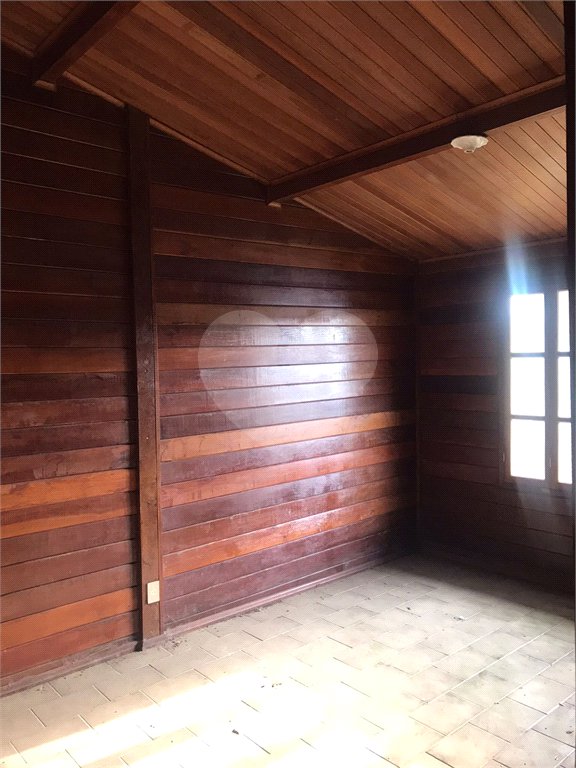 Casa à venda com 3 quartos, sendo 1 suíte, no condomínio Zuleika Jabour, Salto - SP
