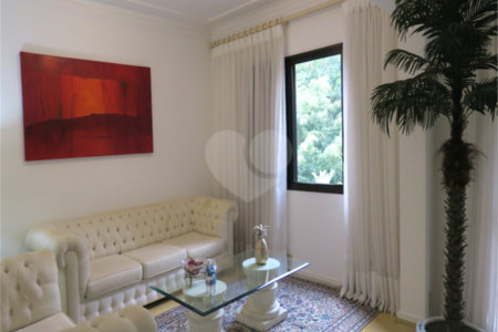Apartamento à venda com 3 suítes em Vila Suzana, São Paulo, SP