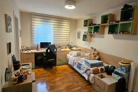 Apartamento à venda com 3 suítes em Indianópolis, São Paulo, SP