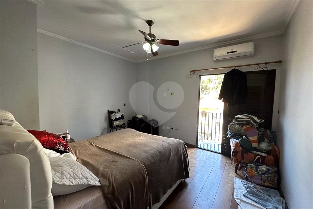 Sobrado à venda com 4 quartos, sendo 2 suítes, em Vila Ipojuca, São Paulo, SP
