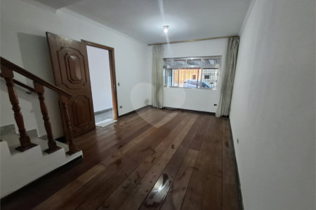 Sobrado à venda com 3 quartos, sendo 1 suíte, em Campo Grande, São Paulo, SP