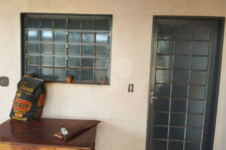 Sobrado à venda com 3 quartos, sendo 1 suíte, em Jardim Nova América, Araraquara, SP