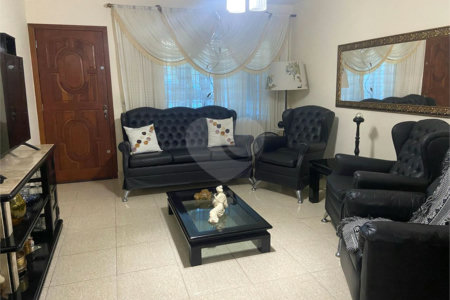 Sobrado à venda com 3 quartos, sendo 1 suíte,  em Vila Nova Pauliceia, São Paulo, SP