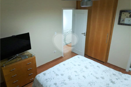 Casa à venda com 3 quartos, sendo 1 suíte, no condomínio Mariana, São Paulo - SP