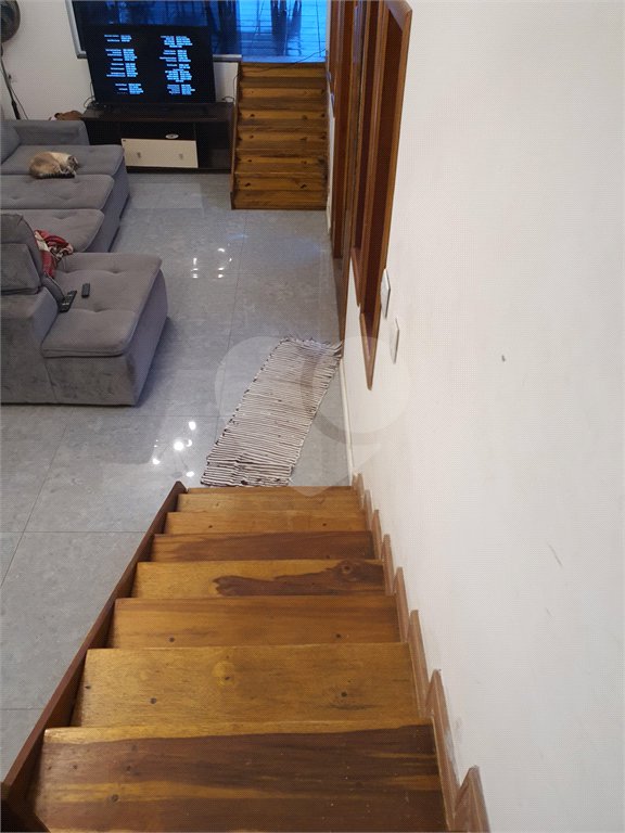Sobrado à venda com 2 quartos, sendo 1 suíte, em Jardim Meliunas, São Paulo, SP