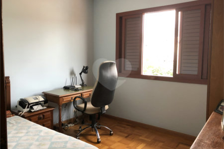 Sobrado à venda com 3 quartos em Jardim Franca, São Paulo, SP