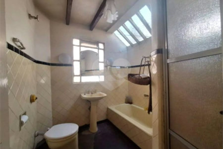 Sobrado à venda com 3 quartos, sendo 1 suíte, em Vila Clementino, São Paulo, SP